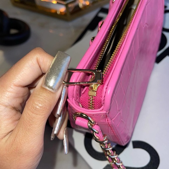 New Talbots Pink Leather Croc Embossed Crossbody Bag - Picture 9 of 13